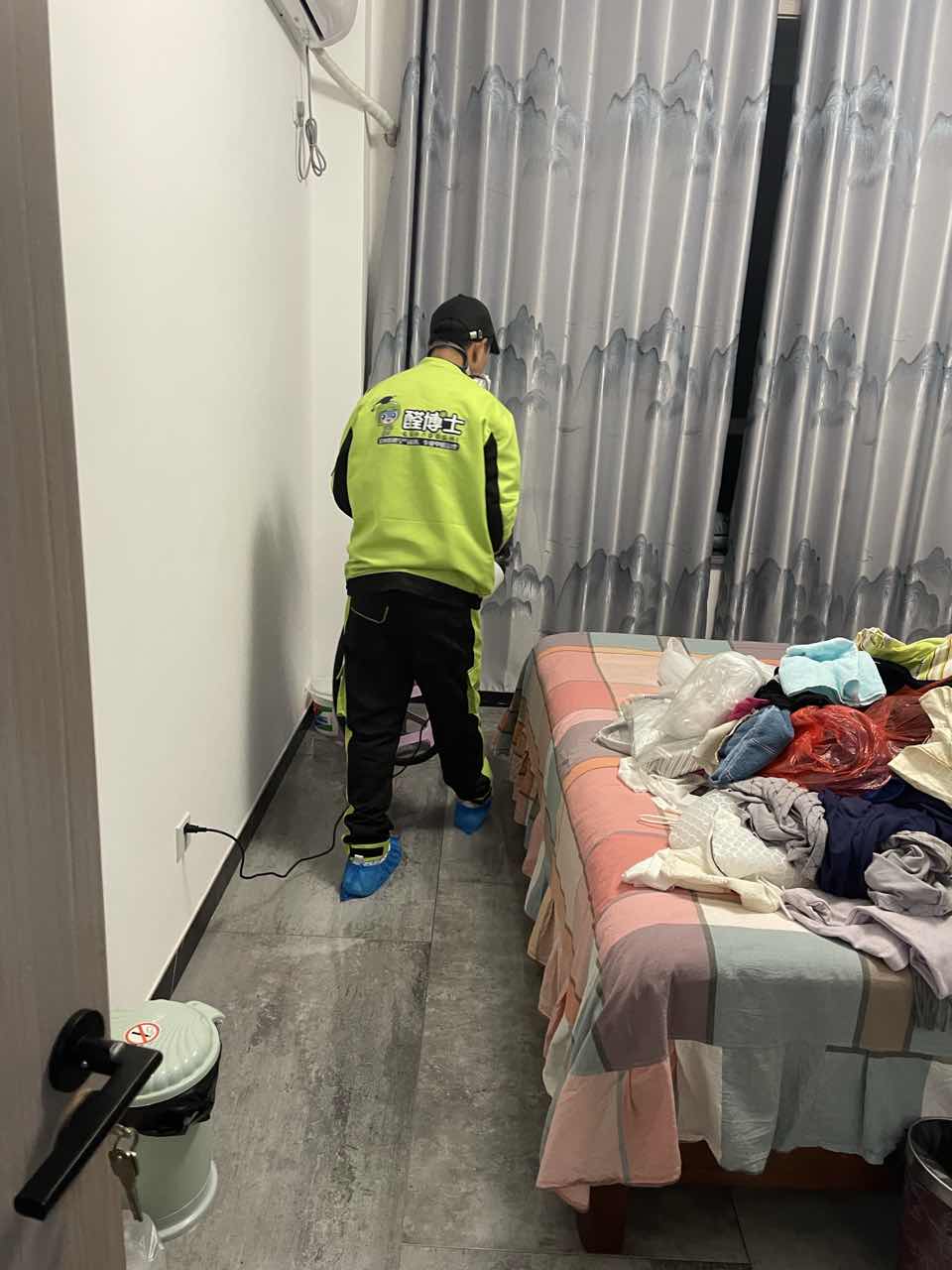 怎么辩别家具是木头的味还是甲醛的味? 怎么辩别家具是木头的味还是甲醛的味?